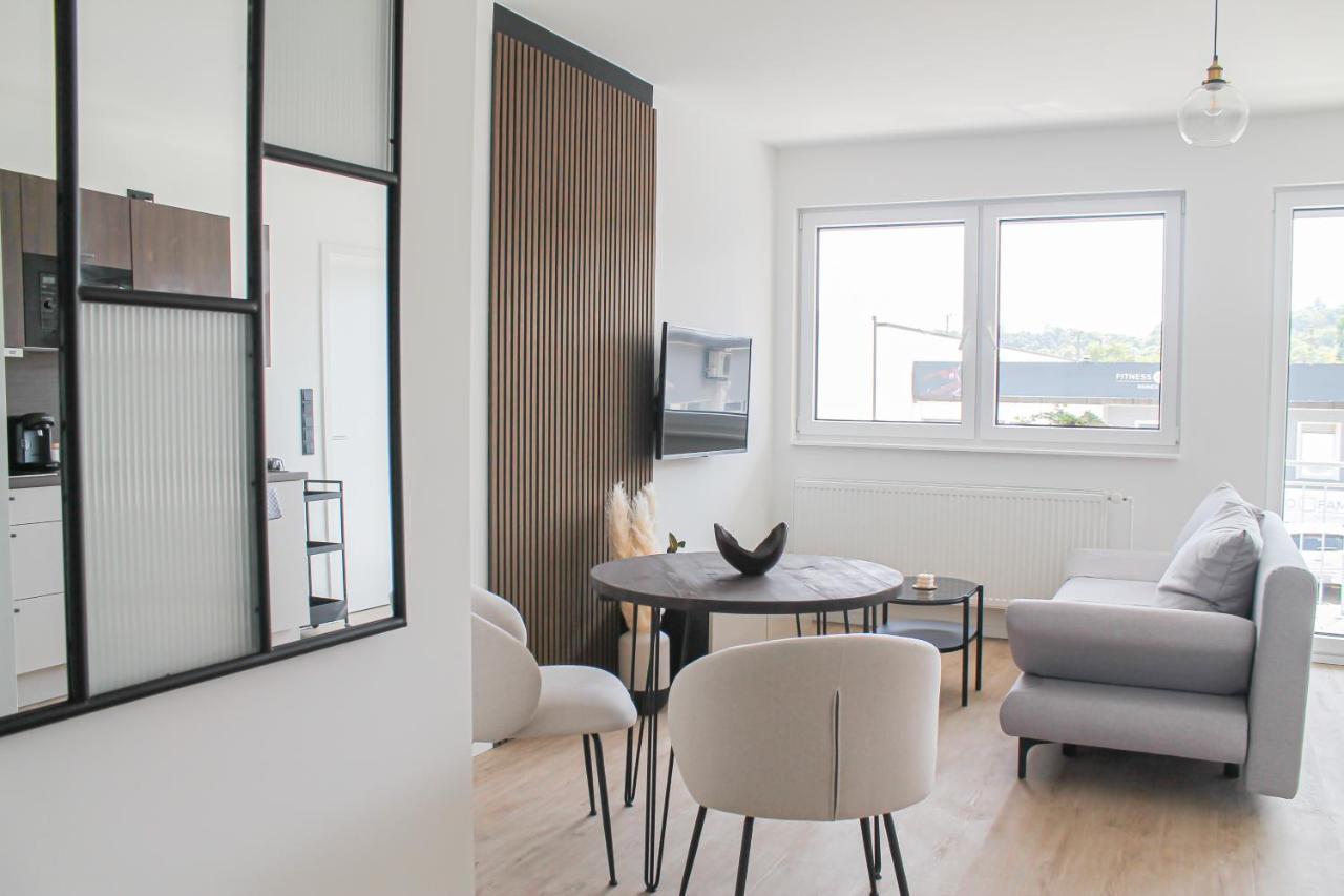 Special Apartment - Stadtnah, Balkon, Parkplatz, E-Ladestation, Gitterbox Fuer Fahrraeder, Fitnessstudio 科布倫茨 外观 照片